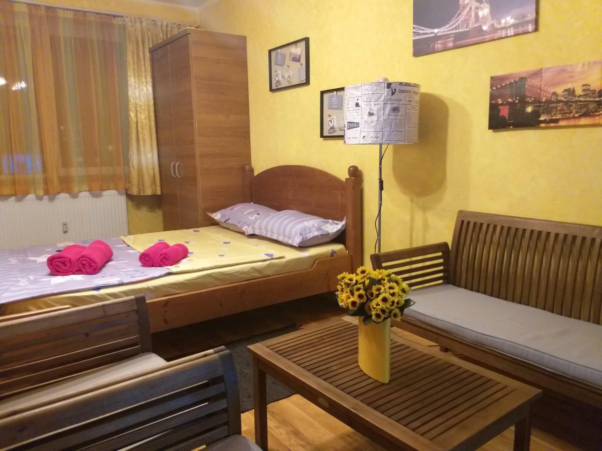 Apartament Sonia บูคาเรสต์ ภายนอก รูปภาพ